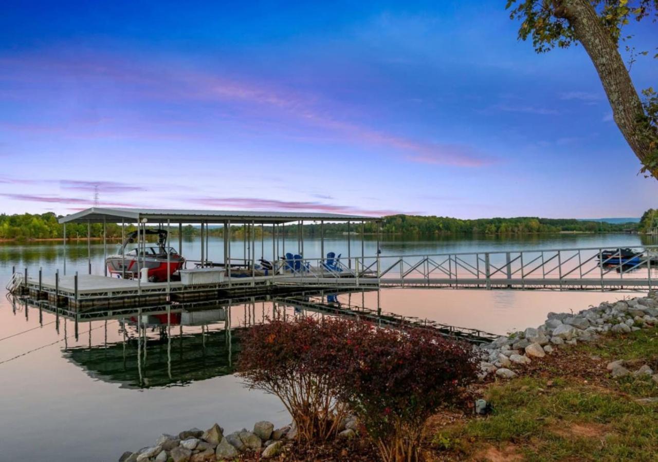 Rare Find Best Lot With Dock And Views On Lake Winchester Eksteriør bilde